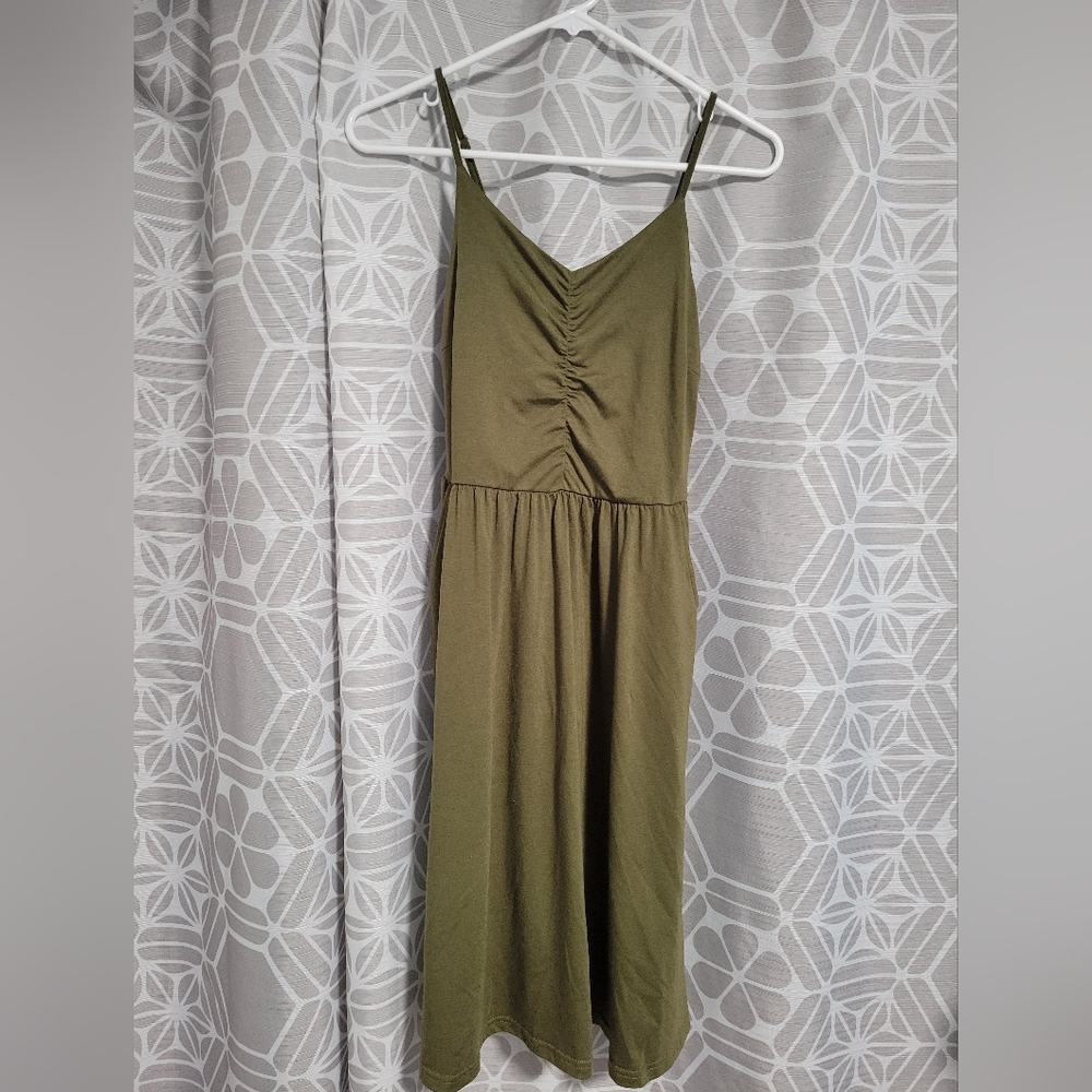 Small Olive 🌸 Dress